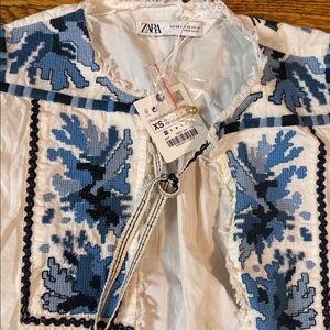 Zara embroidered long sleeve cardigan tie front peasant boho top size XS NWT